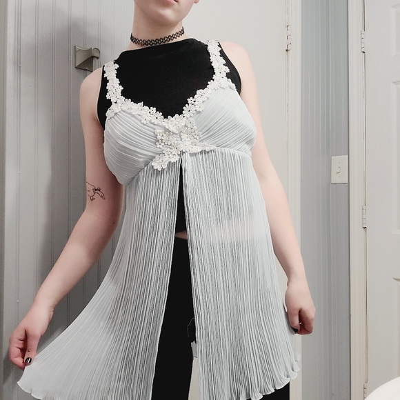 vintage nightie - Picture 5 of 7
